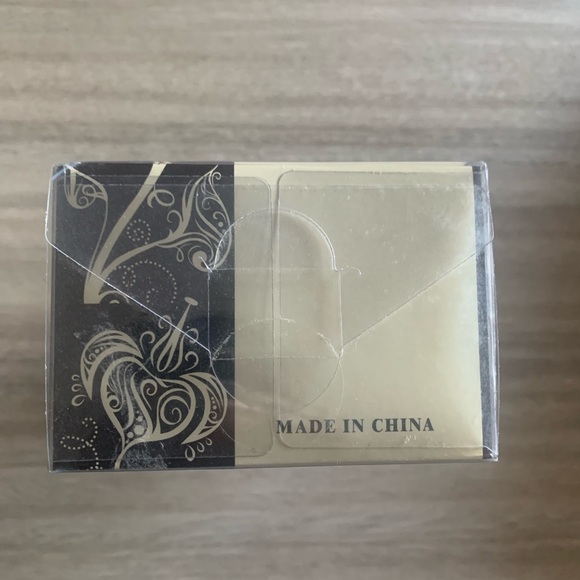 Set of 12 Shower Round Dark Designed Metal Curtain Hooks NWT - Picture 5 of 6